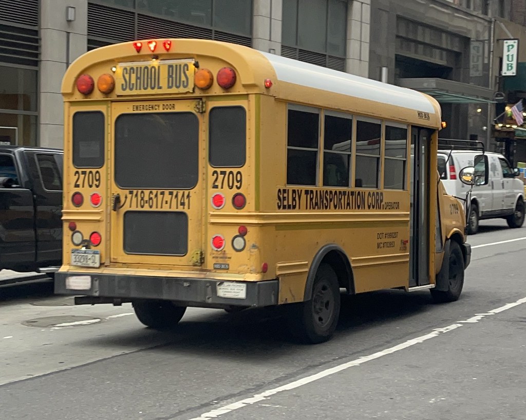 Selby Transportation Corp. 2709 Montauk Bus Photography Flickr