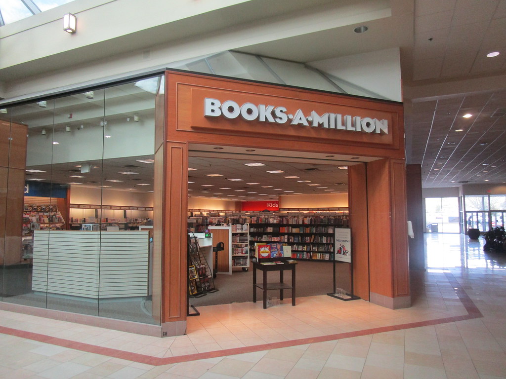 Coventry Mall Pottstown, PA. April 2022. … Flickr