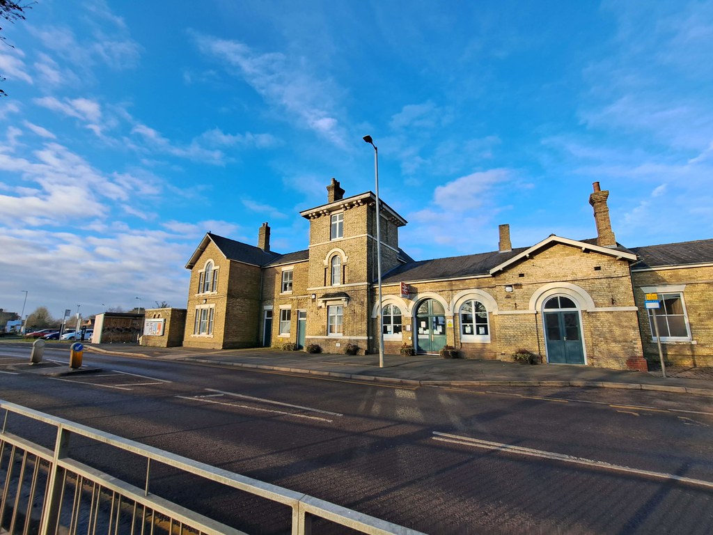 Spalding station Peter Bester Flickr