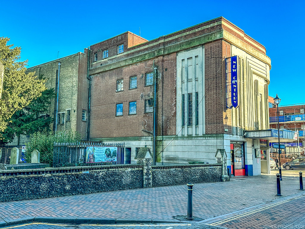 Former Odeon Cinema Sittingbourne. I think it’s still open… Flickr