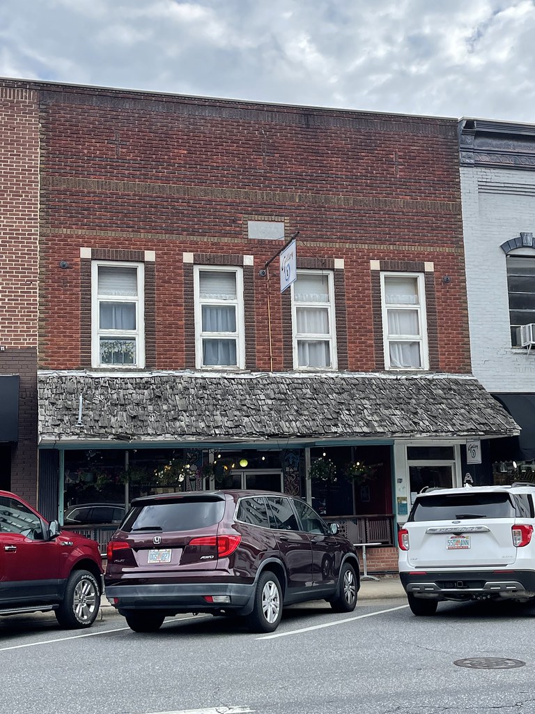 Hooper Building. Sylva, North Carolina. devtmefl Flickr