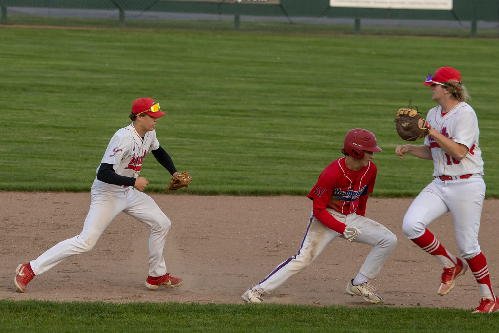 IMG_9940 Hortonville Varsity Fall Ball vs Hortonville JV F… Flickr