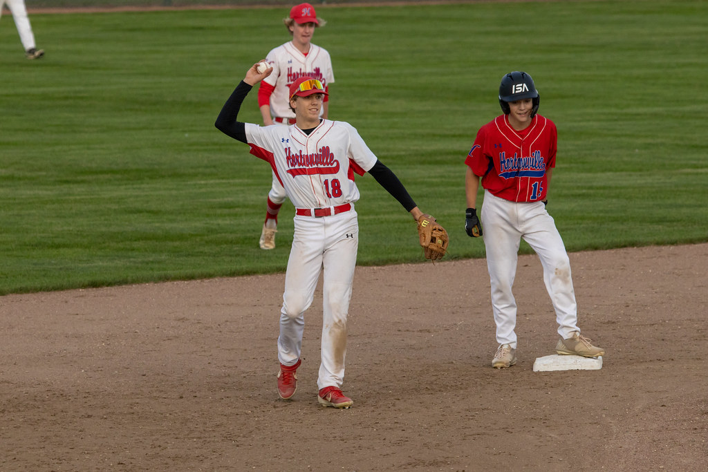 IMG_9960 Hortonville Varsity Fall Ball vs Hortonville JV F… Flickr