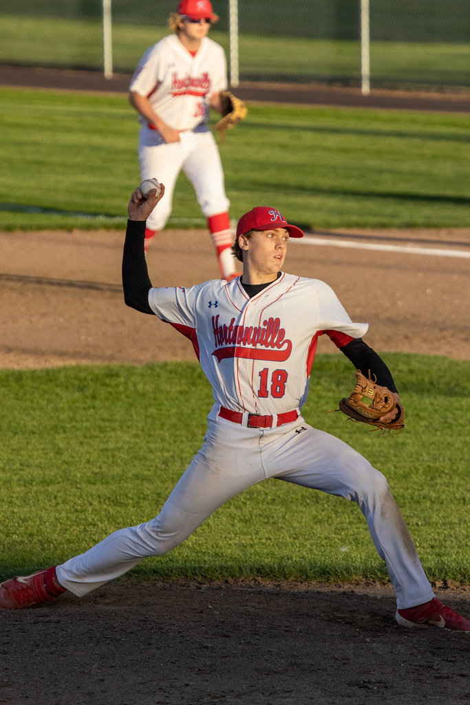 IMG_0089 Hortonville Varsity Fall Ball vs Hortonville JV F… Flickr