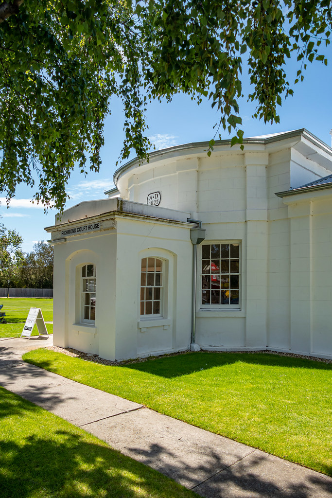 Old Richmond Courthouse Photographed during a visit to the… Flickr
