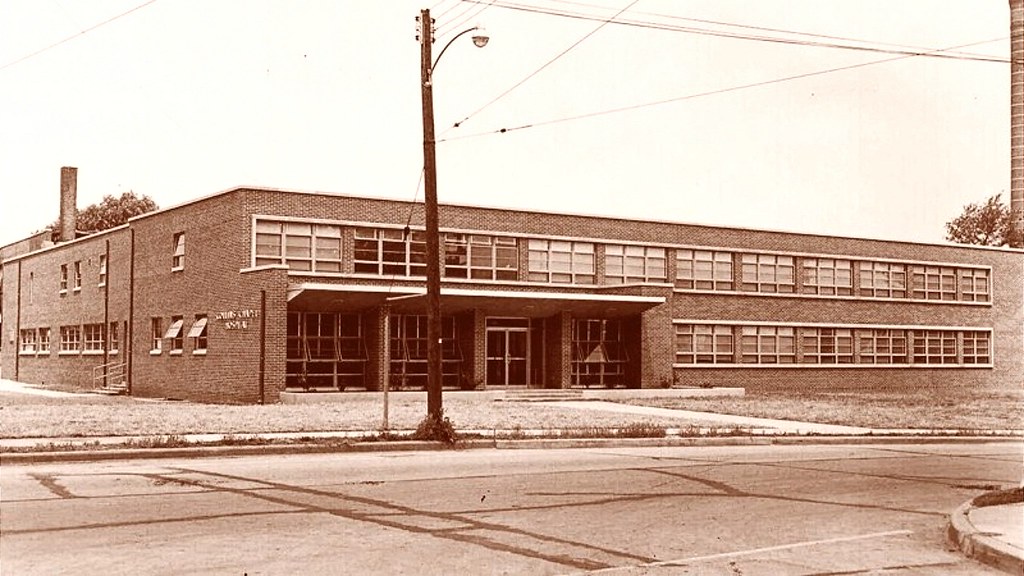 Collins Chapel Hospital, 409 Ayers, Memphis TN Circa 195… Flickr