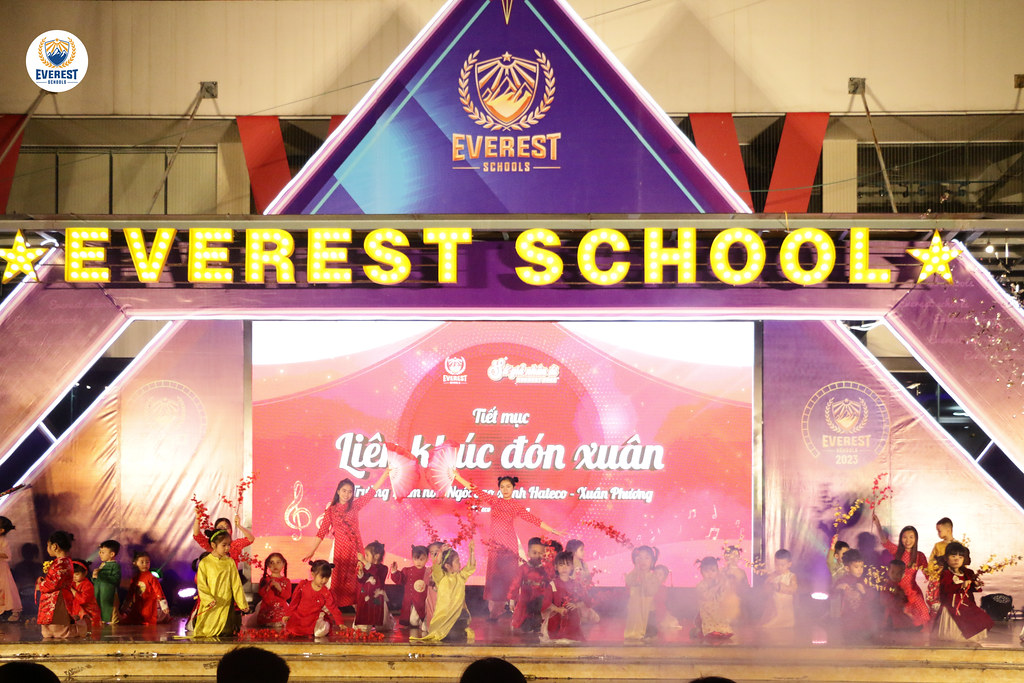 IMG_1061 Everest School Flickr