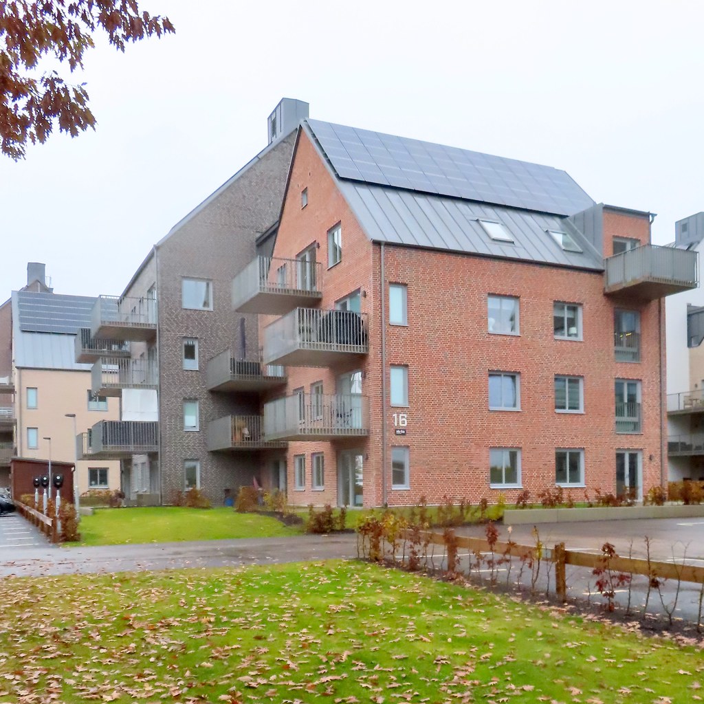 Housing with Solar Cells Apartments for rent. Owner Nivik… Flickr
