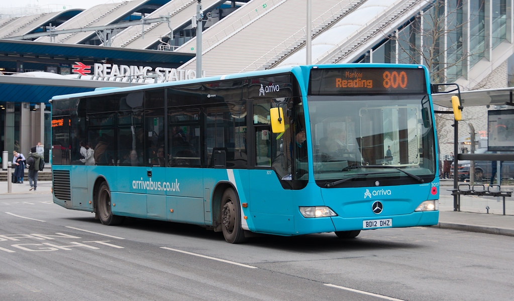 Arriva Beds and Bucks BD12 DHZ Reading Station James0804 Flickr