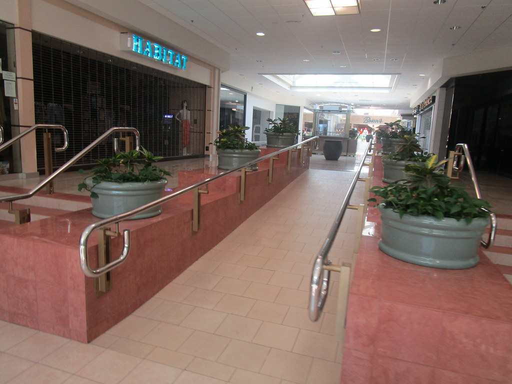Coventry Mall Pottstown, PA. April 2022. … Flickr
