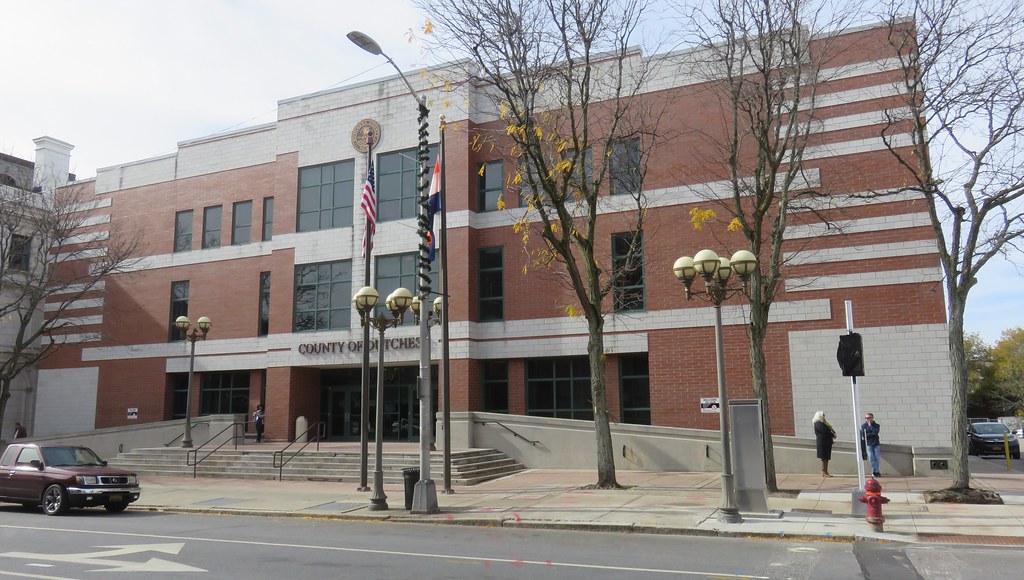 Dutchess County Government Building (Poughkeepsie, New Yor… Flickr
