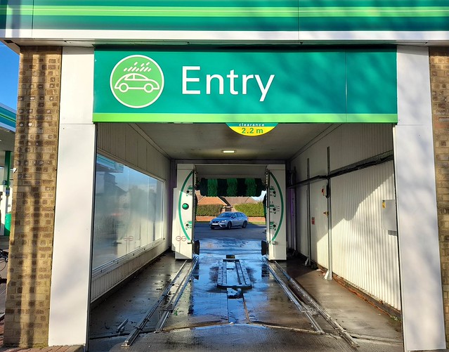 NEW BP car wash, Margate Oh yeah baby! The blasted old Chr… Flickr