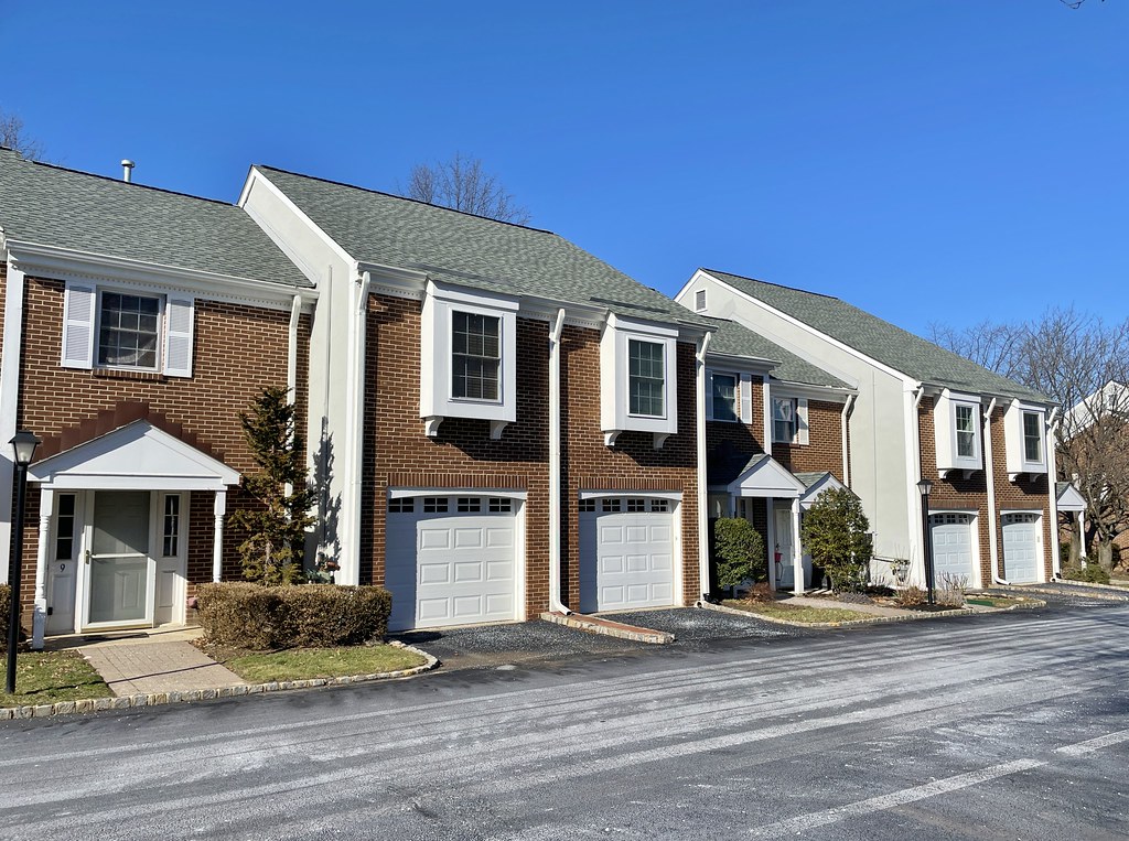 20230201_180449981_iOS SRRealEstateGroup Flickr