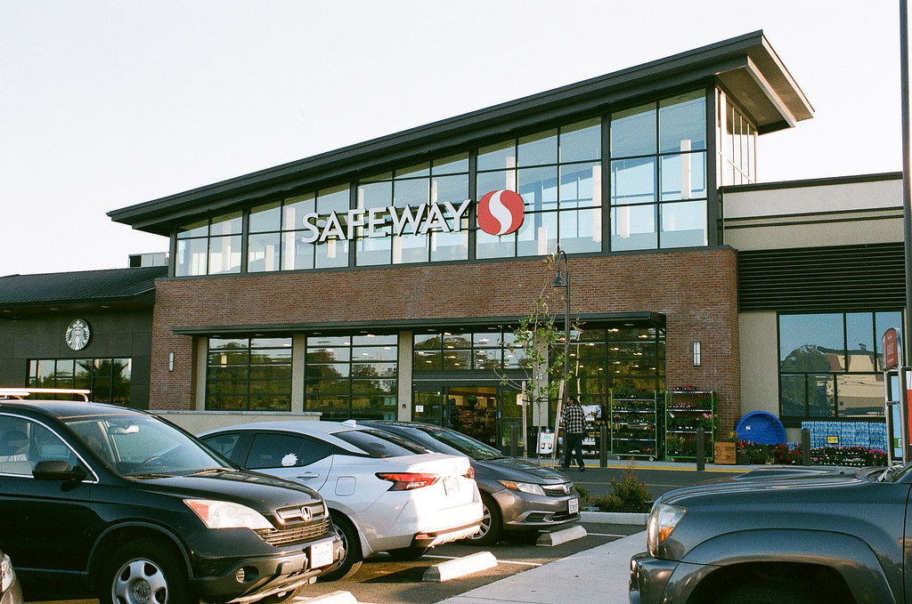 Safeway Hercules CA (2022) Newlyconstructed Safeway sto… Flickr