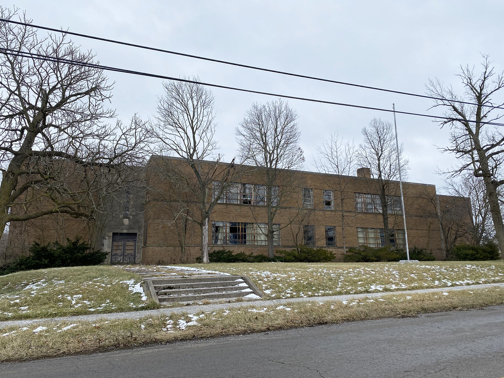 OH Galion East School East School in Galion, Ohio. Flickr