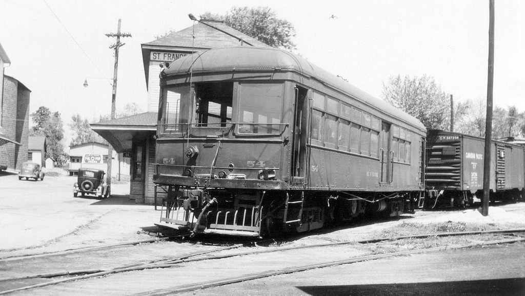 St. Francois County Railroad Car 54 Switching boxcars at… Flickr