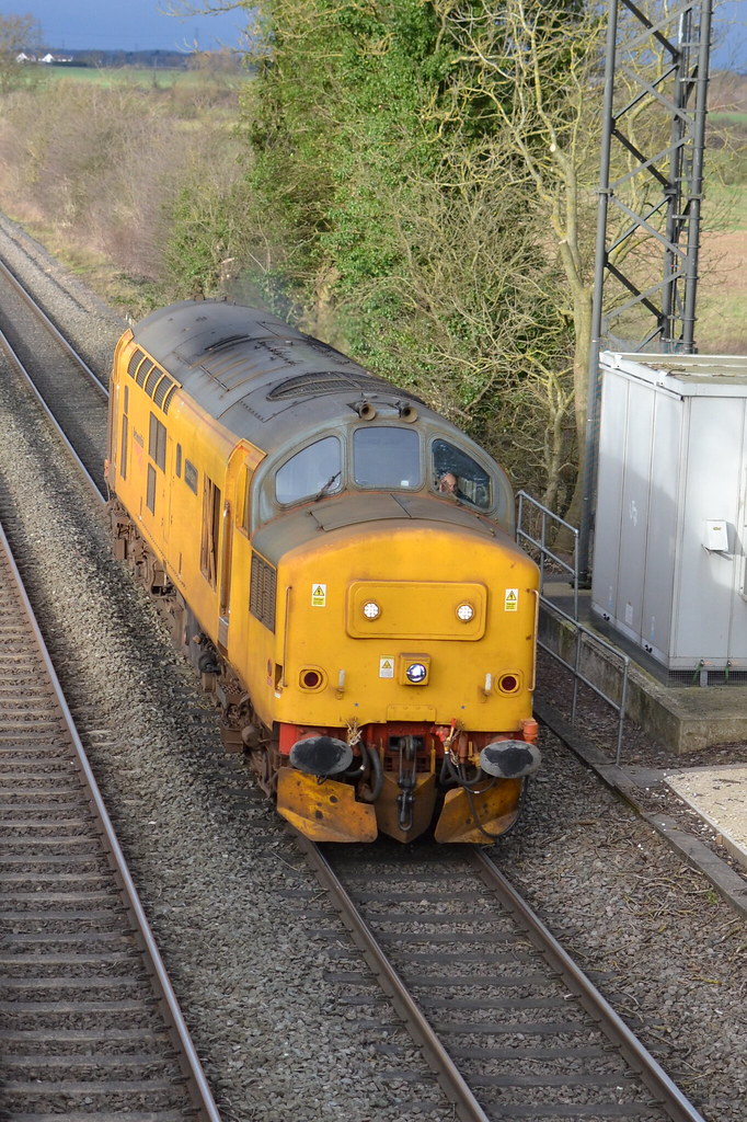 CSC_1793 97303 passing Wigginton north of Tamworth running… Flickr