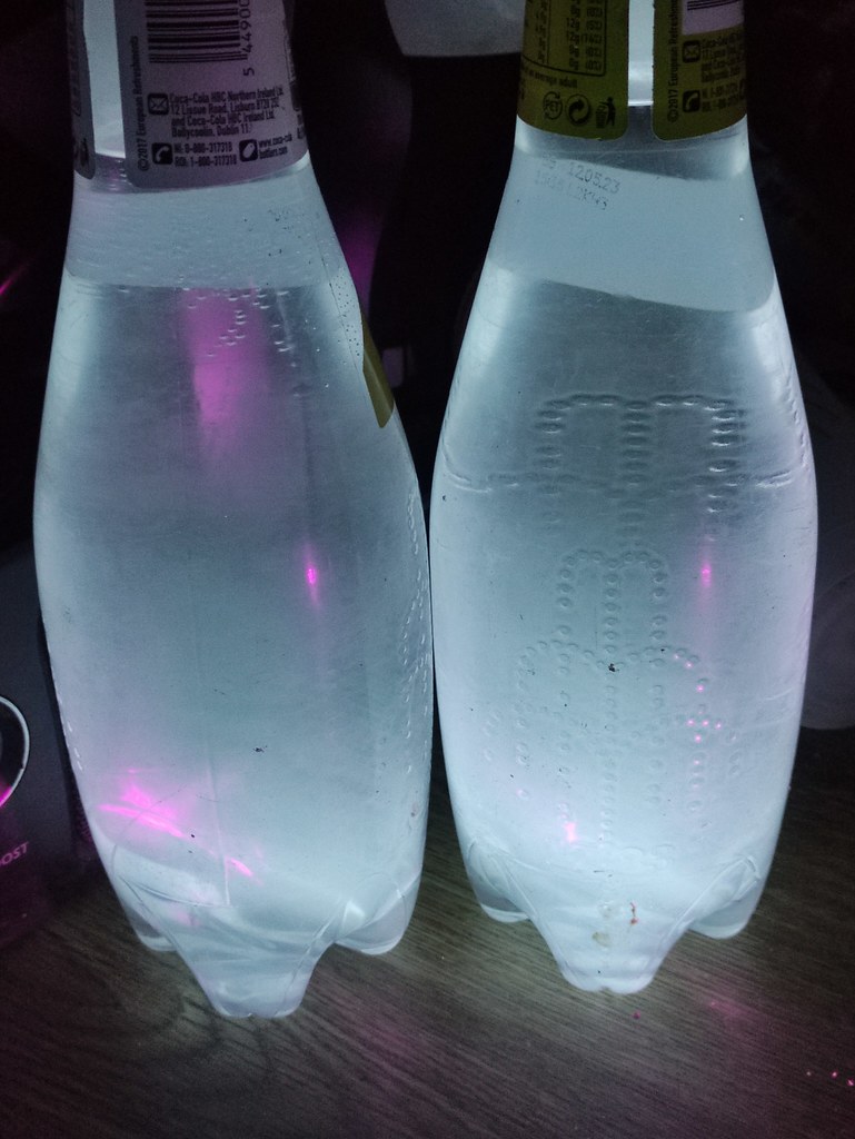 Tonic Water UV Fluorescence 27012023 Tonic Water UV Fl… Flickr