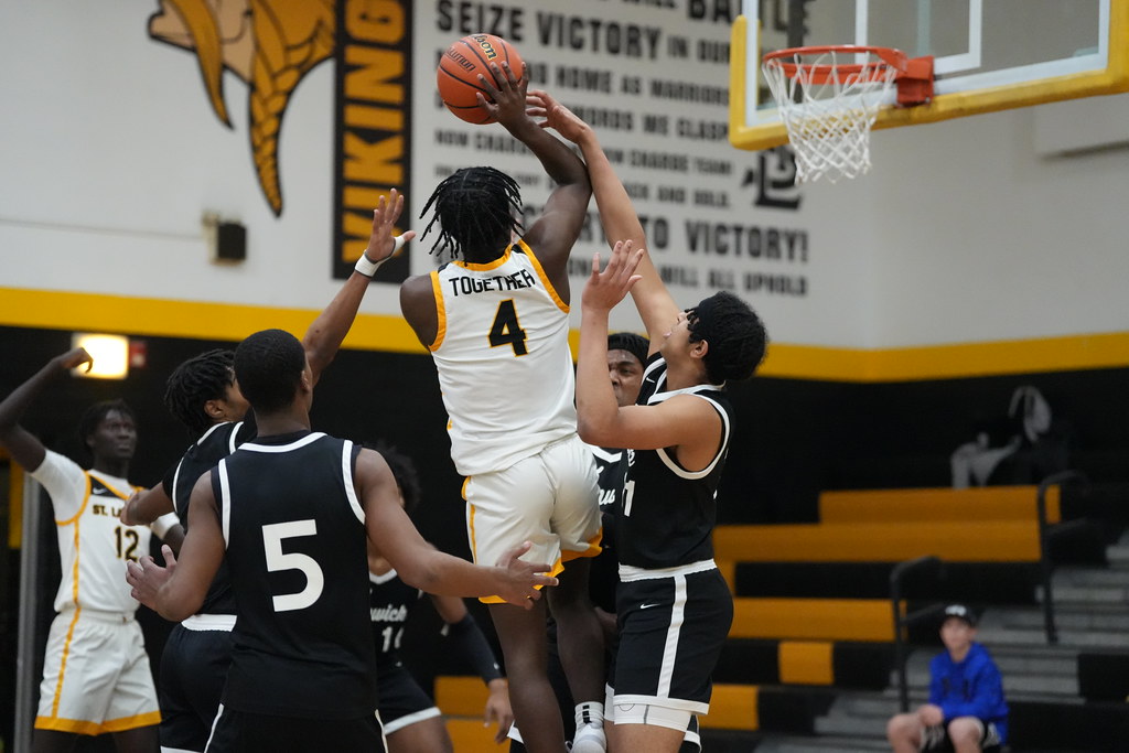 CPG00561 20230131 Varsity Boys Basketball vs Fenwick STL