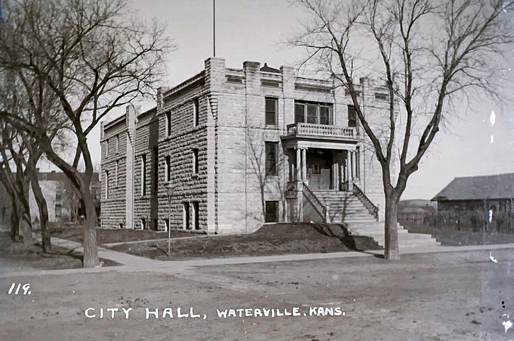 City Hall, Waterville, KS BR Museum Flickr