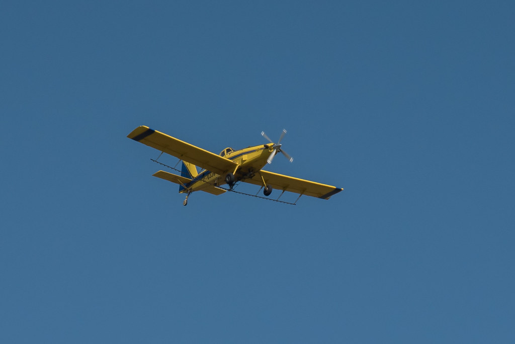 Crop Duster DSC_3365a Crop duster flying over Camp Hughe… Flickr