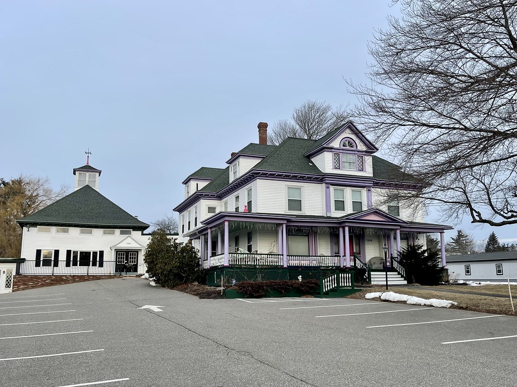 Old House. 1616 Post Road. Wells, Maine. devtmefl Flickr