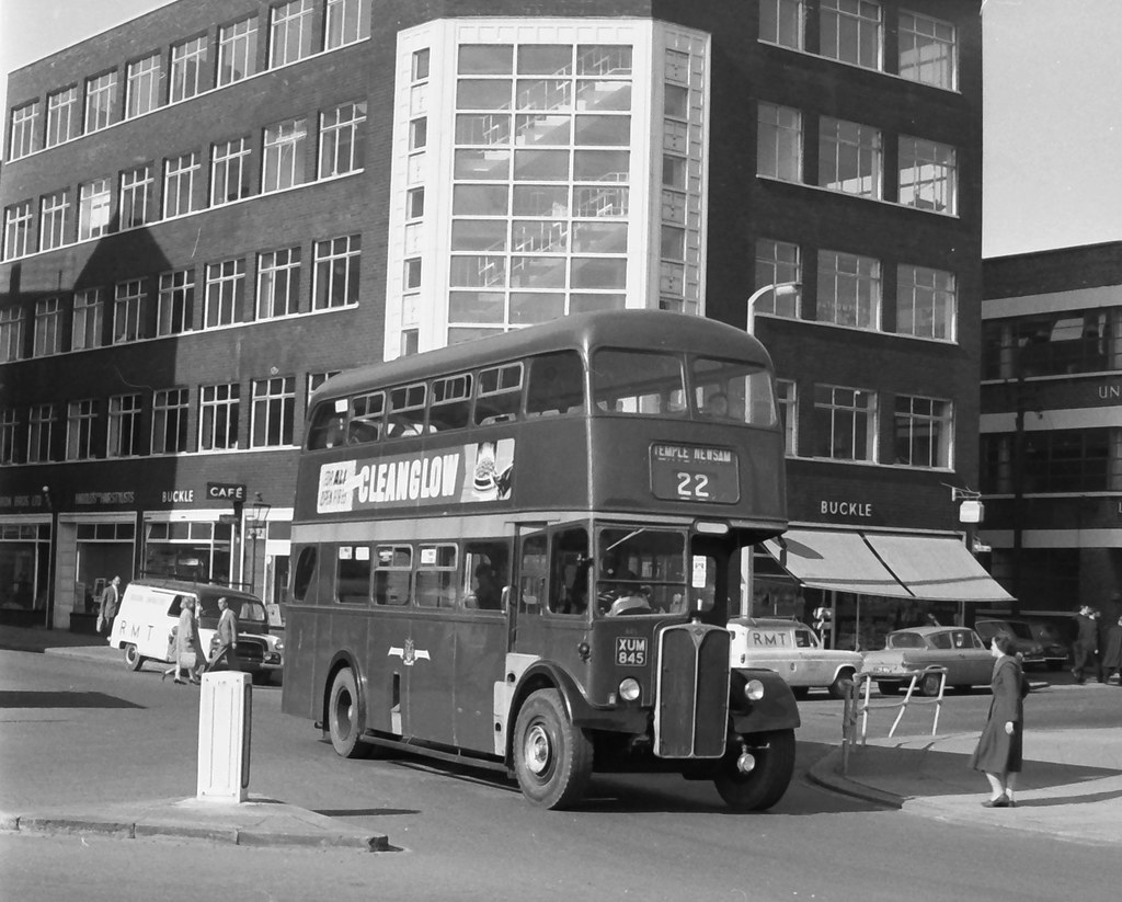 845 XUM 845 Lady Lane, Leeds David P. Walton Flickr