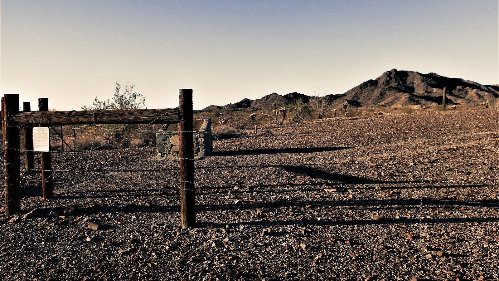 Sweet Semi & the Bouse Fisherman Historic SiteBouse, Arizona Flickr