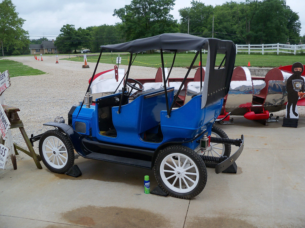 OH Canfield The Idora Park Experience 3 Antique car ride… Flickr