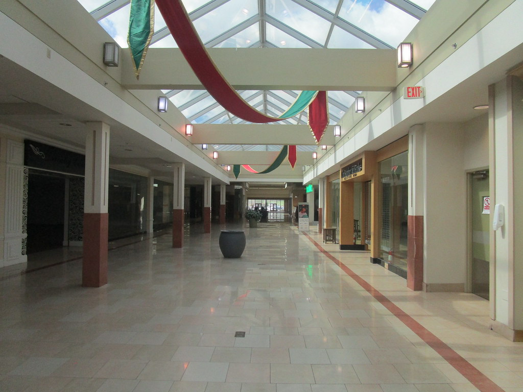Coventry Mall Pottstown, PA. April 2022. … Flickr