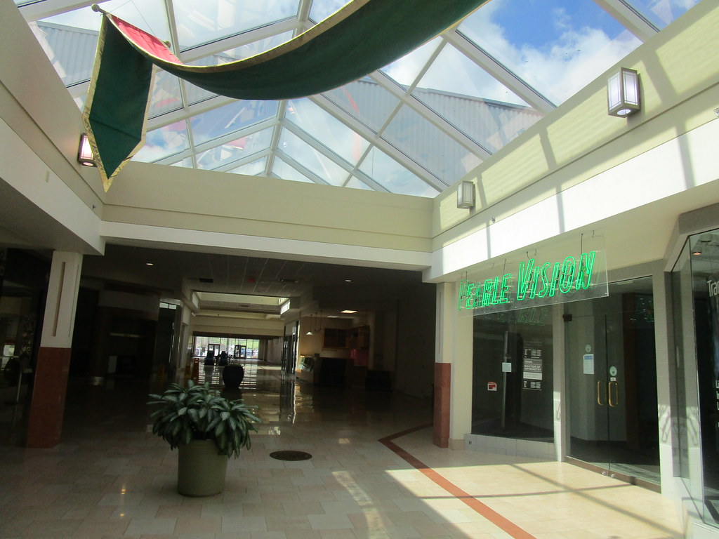 Coventry Mall Pottstown, PA. April 2022. … Flickr