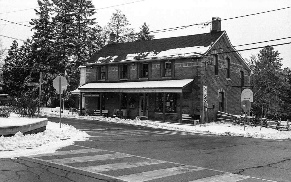 Adventures with a Prosumer Walk Around Zoom Lens in Winter