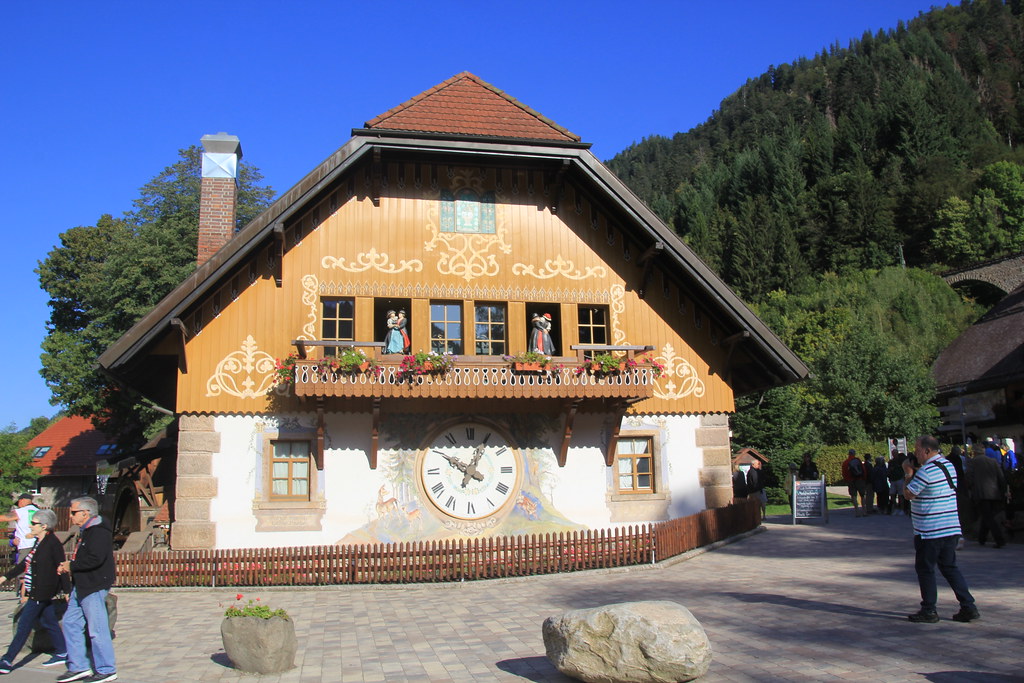 Swiss Clock Shop. IMG_2529 Seckington Images Flickr