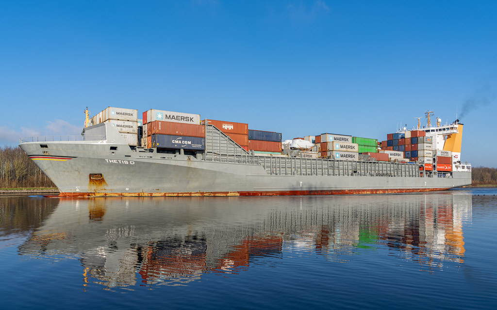 THETIS D 00102 prb20 Container Ship , NOK Fischerhütte 21… Flickr