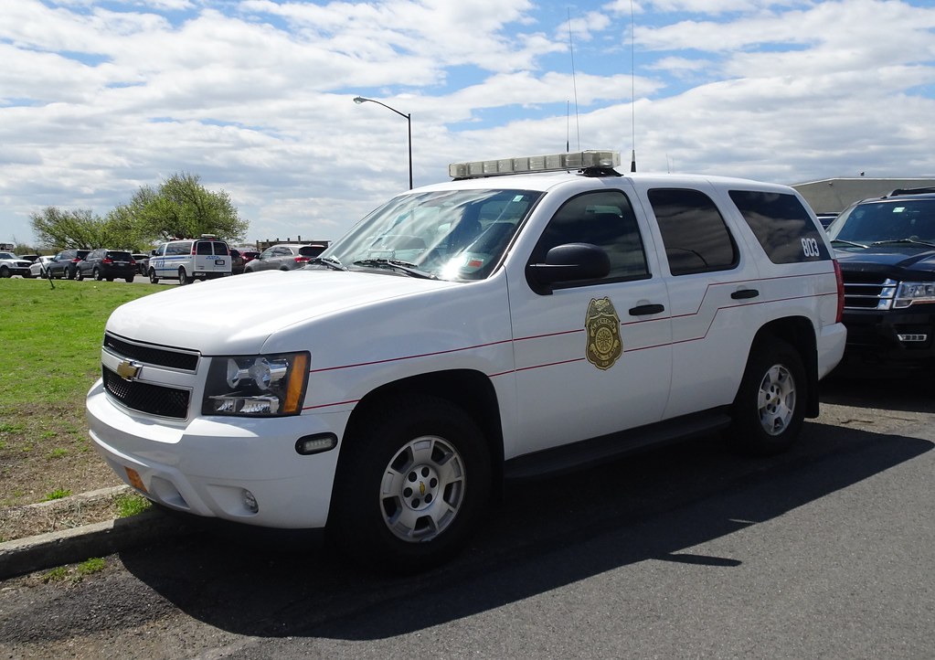 Albertson NY Fire Dept Chevrolet Tahoe (1) rwcar4 Flickr