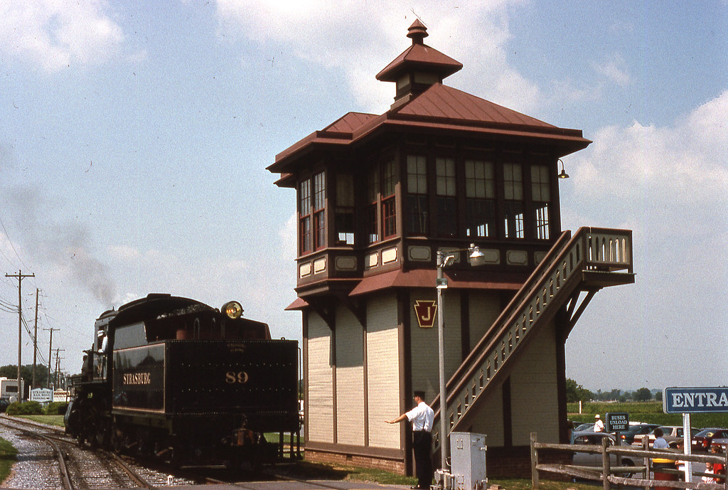 Strasburg 89 at East Strasburg J Tower Completing the run … Flickr