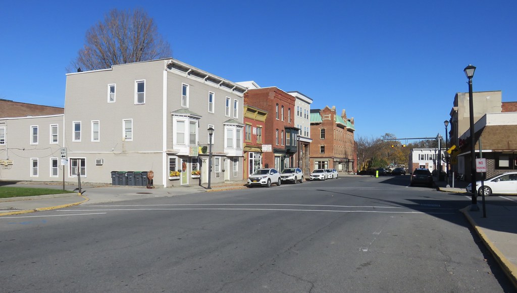 Downtown Hoosick Falls, New York Hoosick Falls, New York i… Flickr
