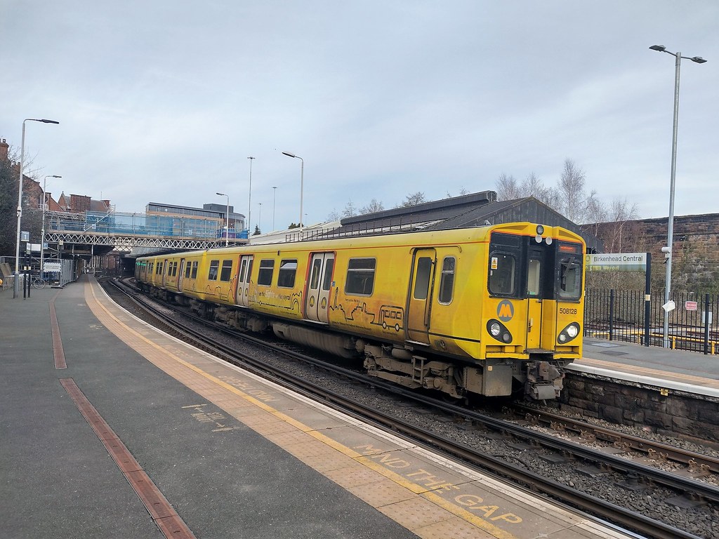 508128 Birkenhead Central 508128 At Birkenhead Central wit… Flickr