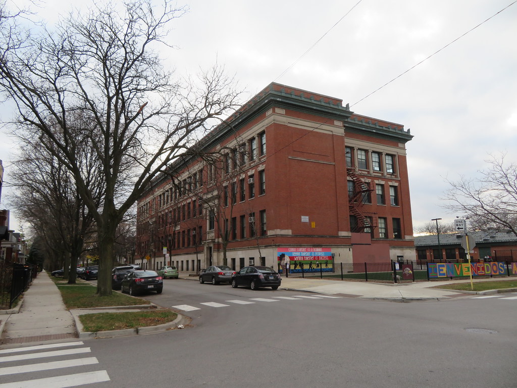 Patrick Henry Elementary School 4250 N St Louis Ave Chicag… Flickr