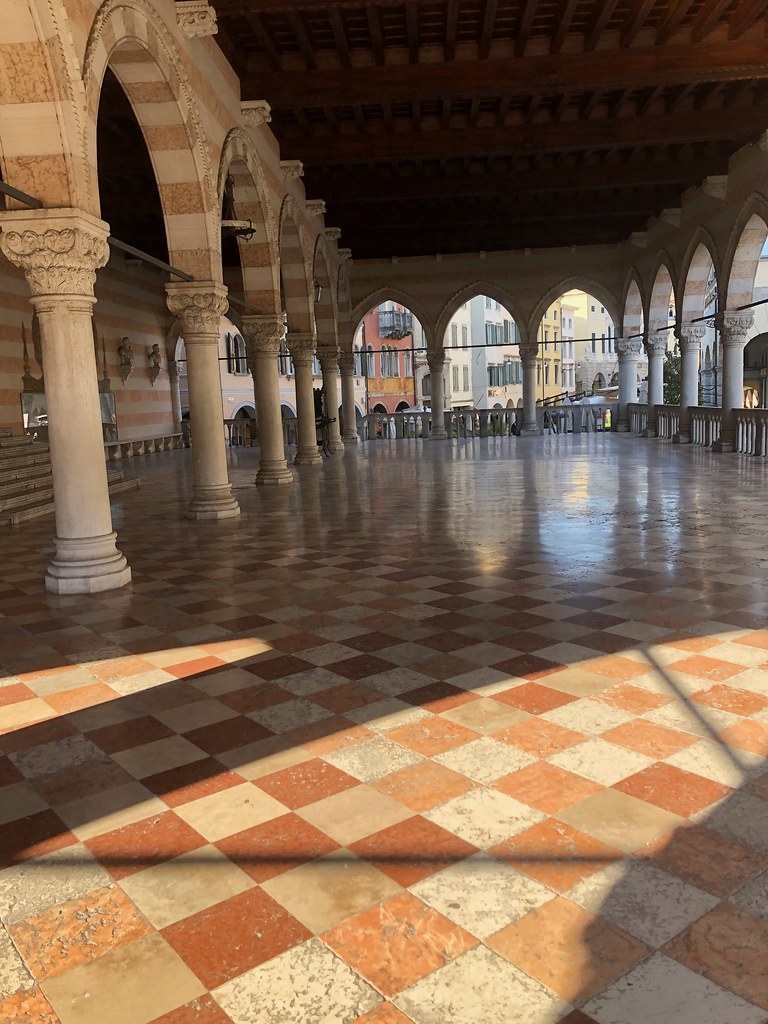 IMG_1995 Danny Burdett Flickr