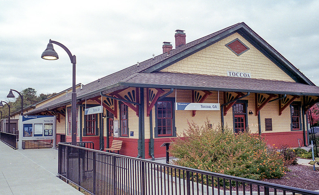 Amtrak Toccoa Depot Toccoa, Leica II camera with C… Flickr