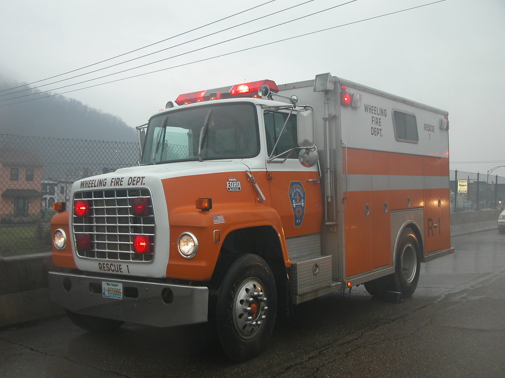 Wheeling WV Fire Dept Rescue 1 Andrew Cunningham Flickr