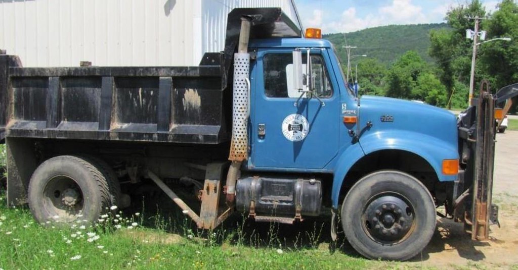 Village of Little Valley, NY 2001 International 4700 dump… Flickr