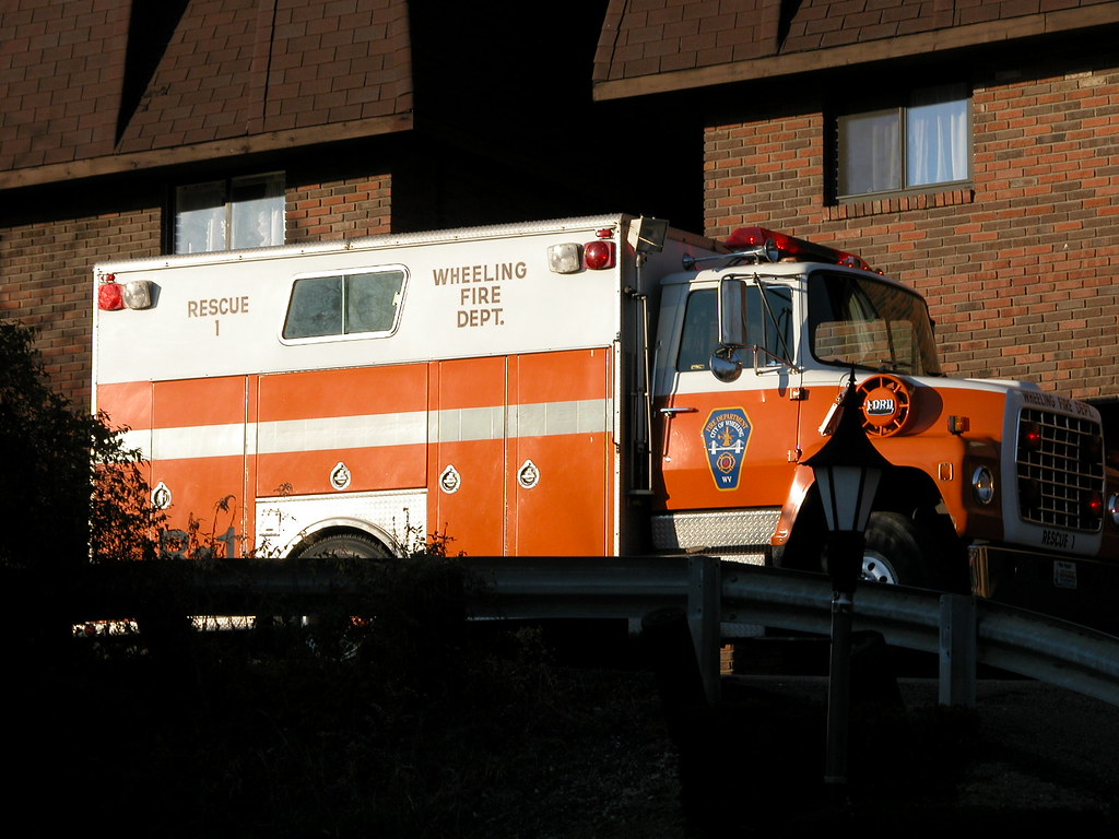 Wheeling WV Fire Dept Rescue 1 Andrew Cunningham Flickr