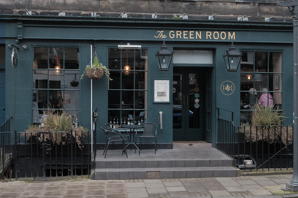 Green room, apparently. Mike Dunbar Flickr