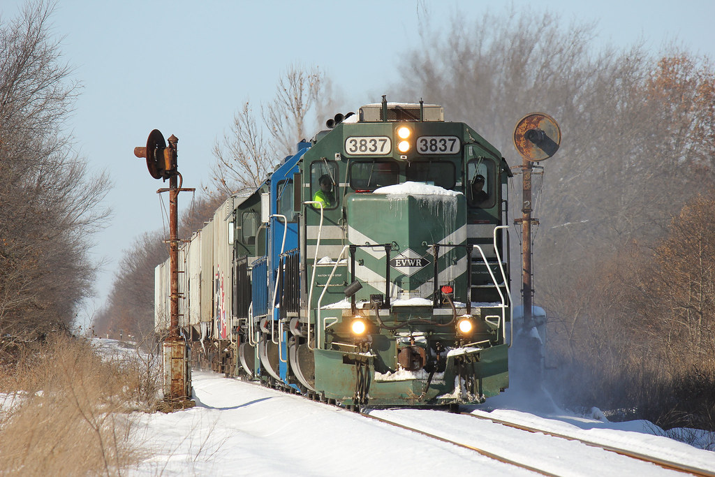 EVWR 3837 on MCL Evansville Western's McLeansboro local ha… Flickr