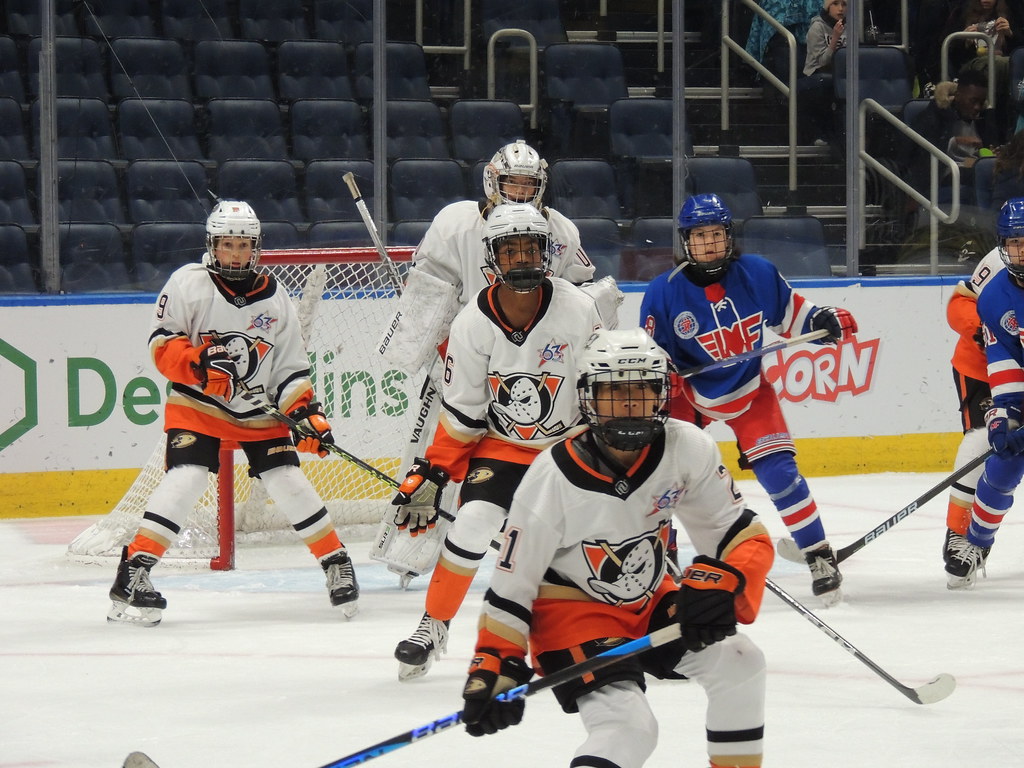 Partie 69 Classe AAA Anaheim Jr. Ducks vs Mid Fairfie… Flickr