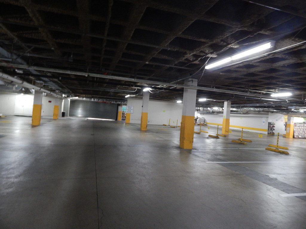 Closed library garage, Palos Verdes main library Sunday Flickr