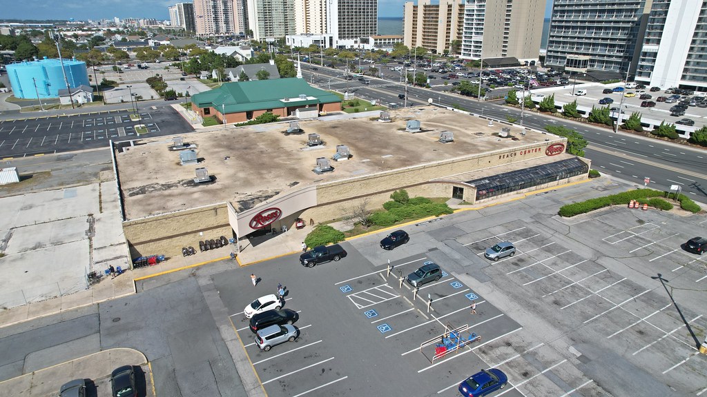 Roses store at the former Ocean Plaza Mall [02] Roses disc… Flickr