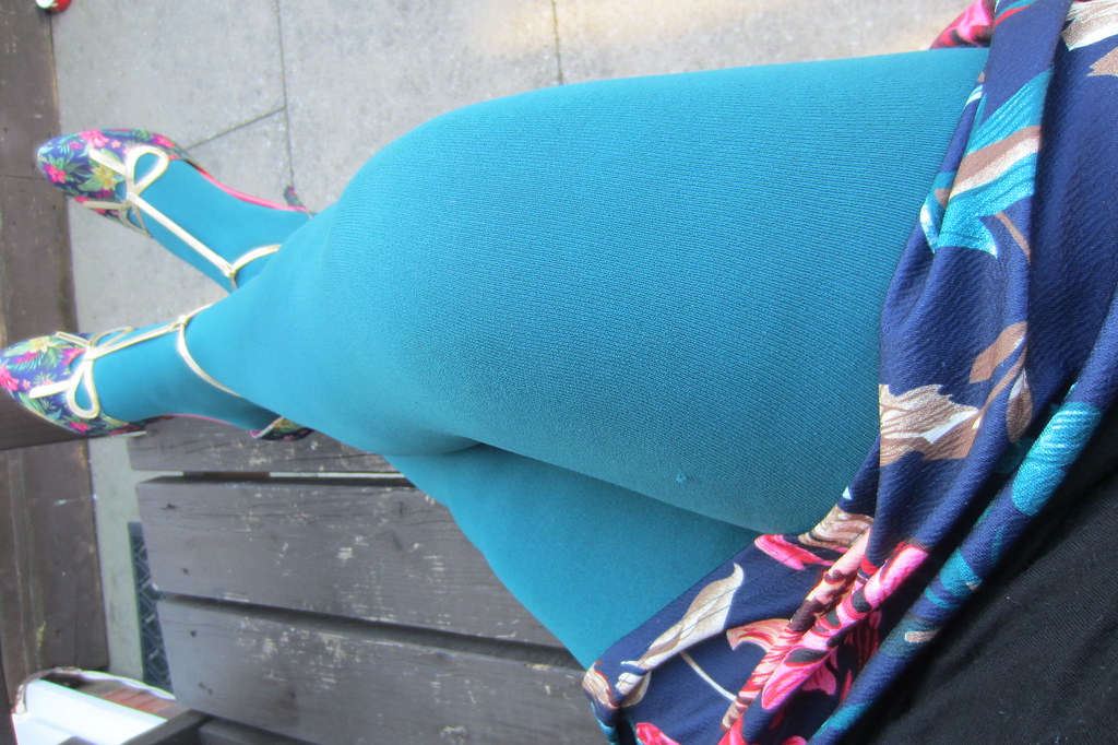 just how good do my bluberry muffin snag tights look with … Flickr